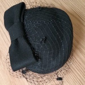 Black Veil Wool  Pillbox Hat/Fascinator
